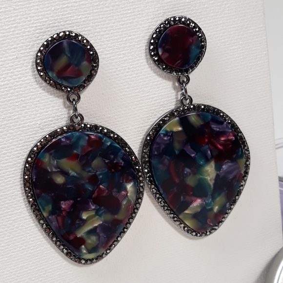 Anthropologie style Multi color earrings - Picture 3 of 4